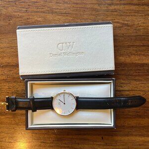 Working Battery Daniel Wellington Watch Rose Gold Black Leather Complete Set